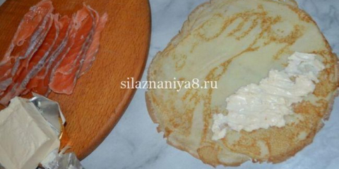 Палачинки със сьомга и крема сирене: как да приготвите палачинкови рулца с червена риба